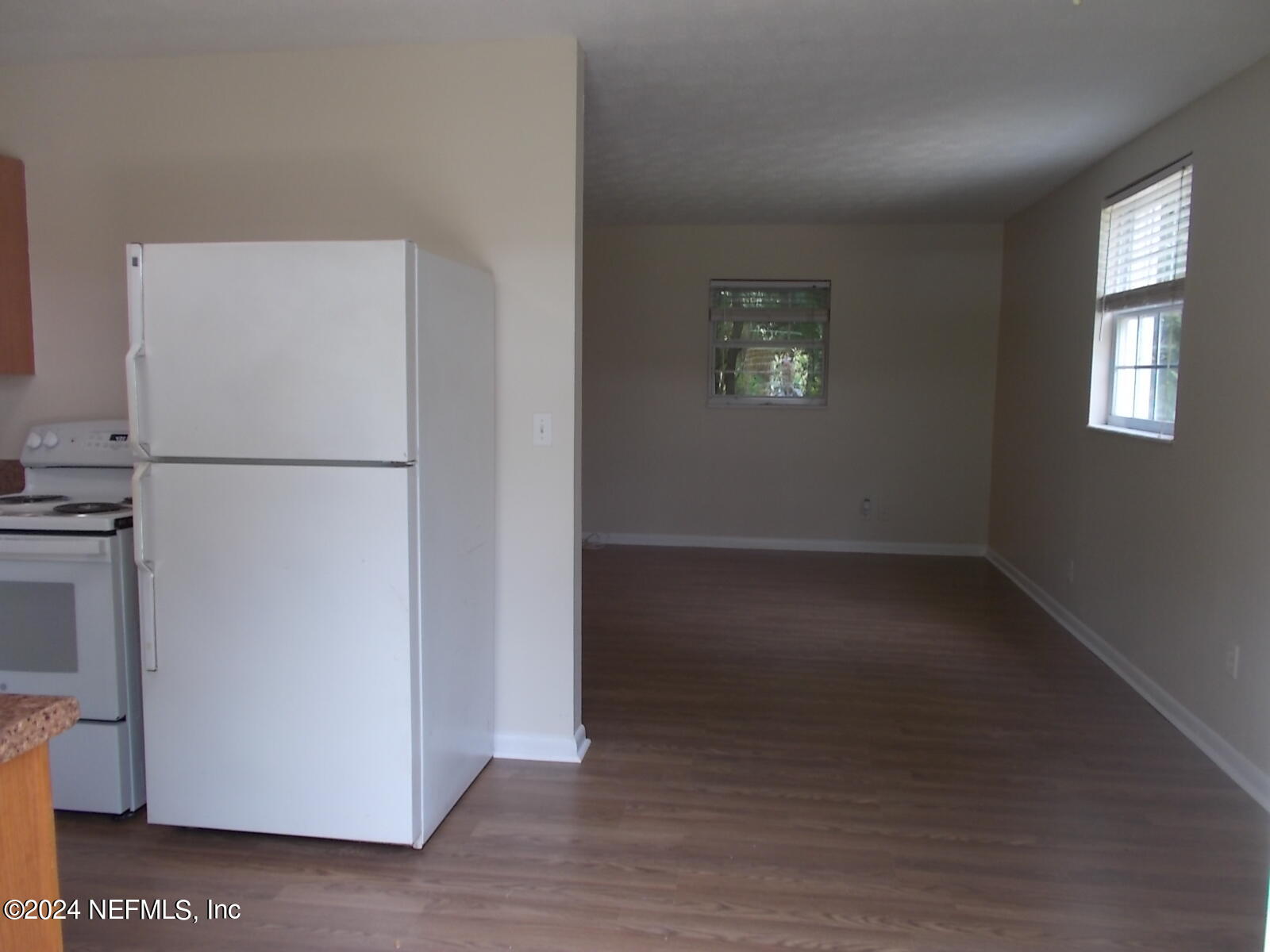 5730 Cruz Road Jacksonville, FL 32207 - Photo 5 of 17 Entry