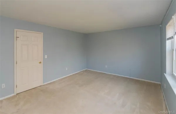 $2,350 | 99 Boniface Drive, Unit 1C, Pine Bush, NY 12566