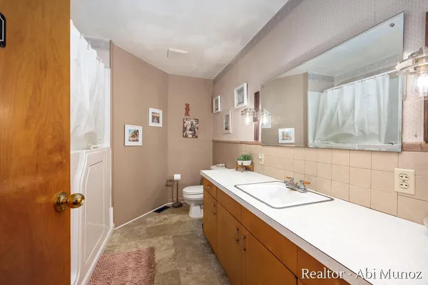 $340,000 | 9211 Alpine Avenue Northwest, Sparta, MI 49345