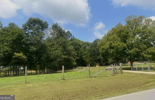 a view of a basketball court