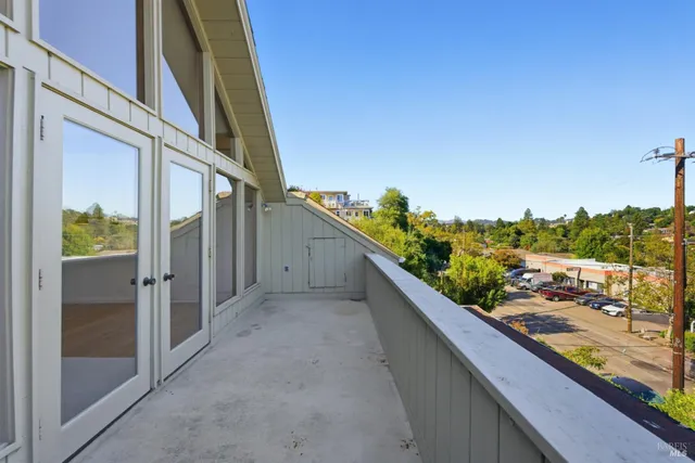 $2,495,000 | 69 Corte Madera Avenue, Corte Madera, CA 94925