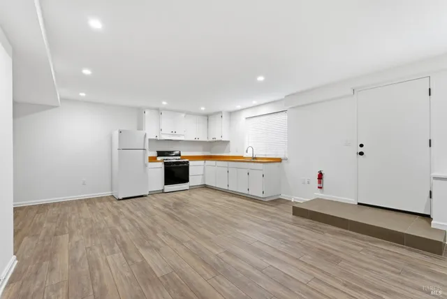 $2,495,000 | 69 Corte Madera Avenue, Corte Madera, CA 94925