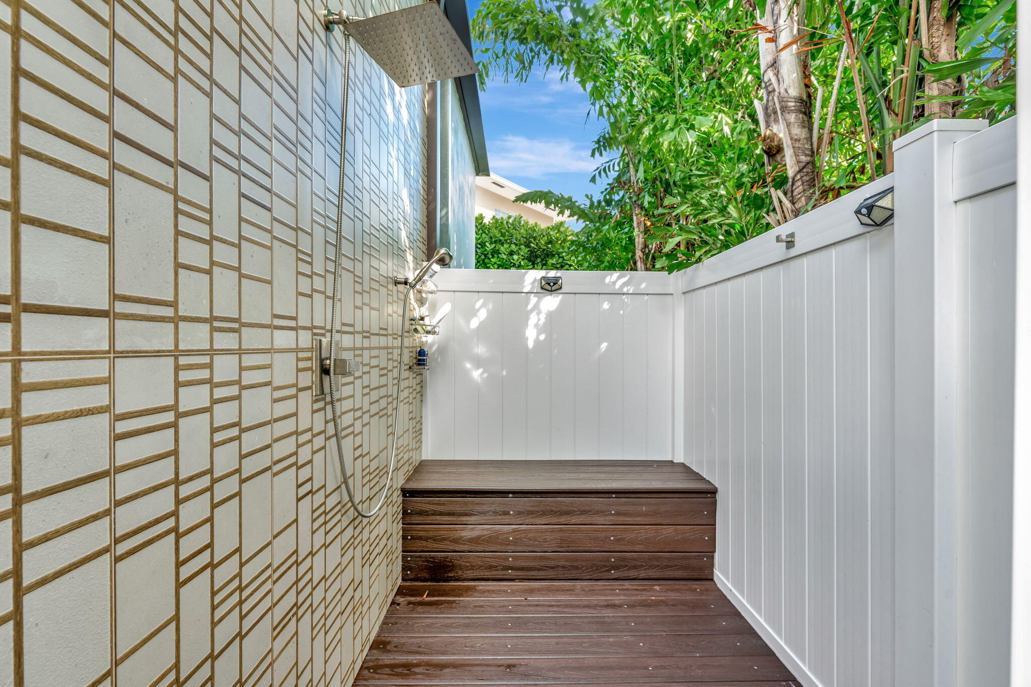 200 Northeast 6th Street Boca Raton, FL 33432 - Photo 62 of 70 37-web-or-mls-DSC00116