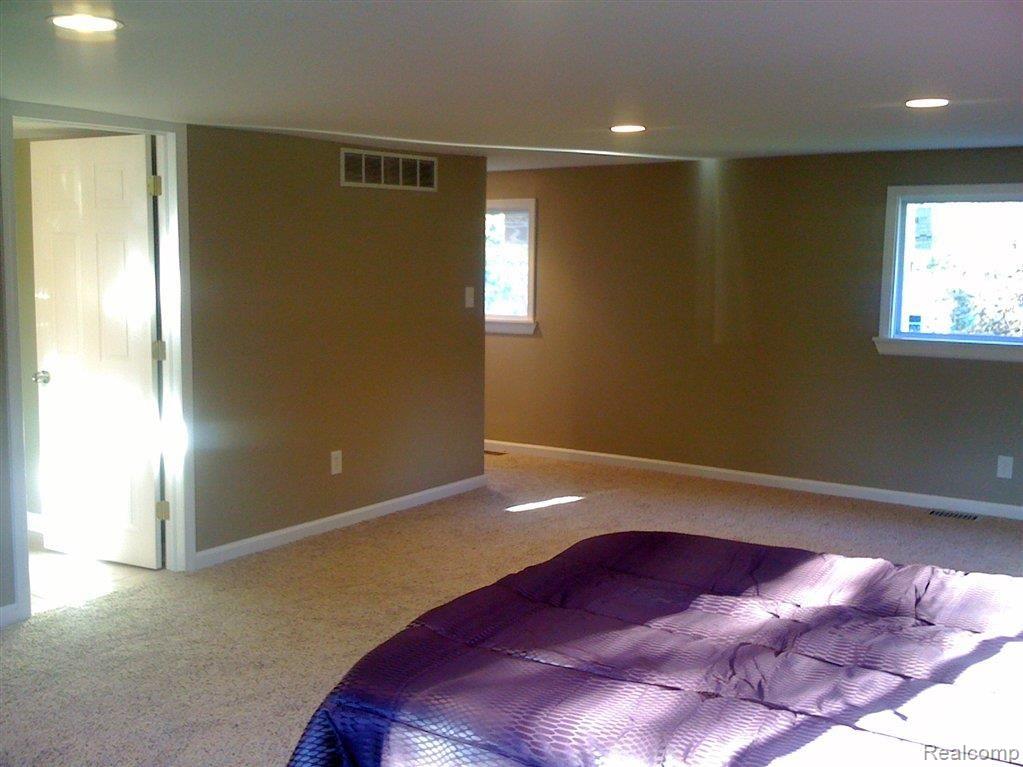 5173 Sashabaw Road Clarkston, MI 48346 - Photo 5 of 11 Great Master Retreat with Walk I