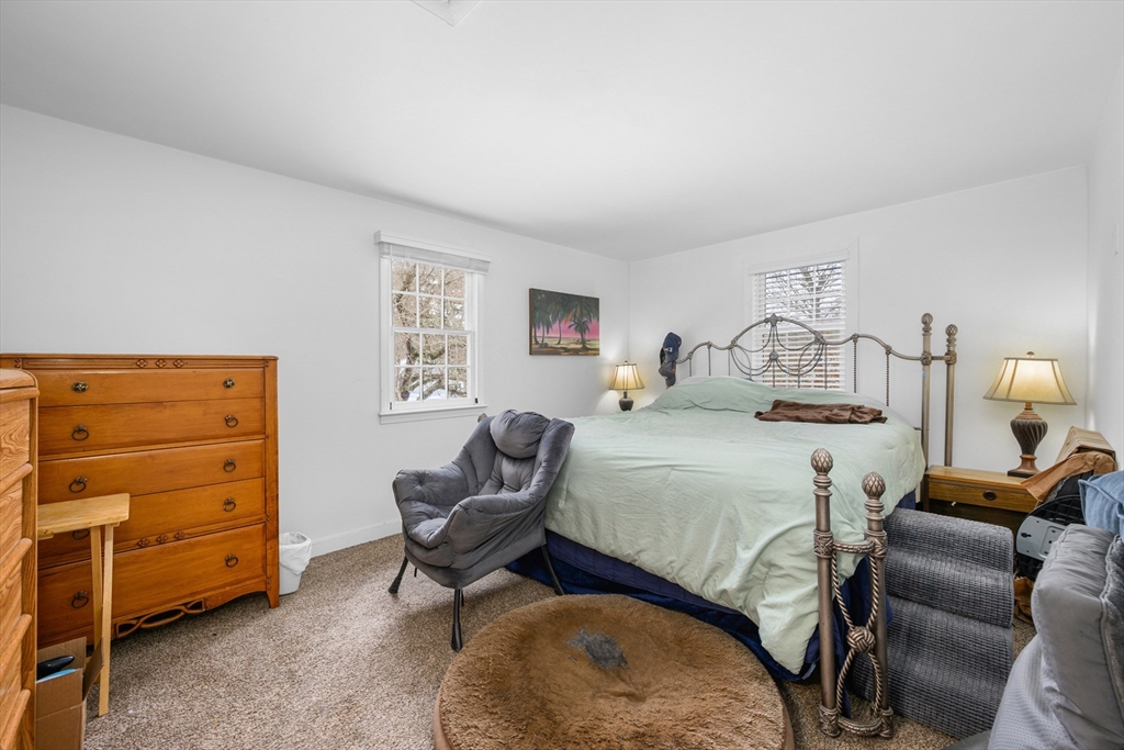 9 Woodville Way Wareham, MA 02571 - Photo 14 of 36