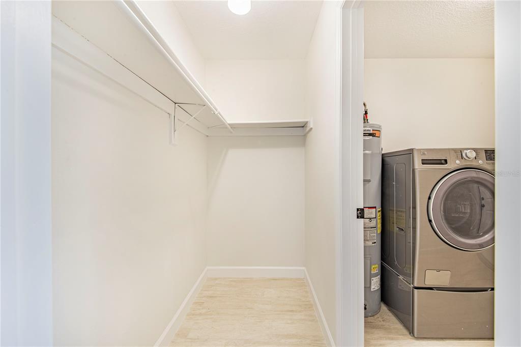 1221 Hartsell Avenue Lakeland, FL 33803 - Photo 12 of 17 a utility room with dryer and washer