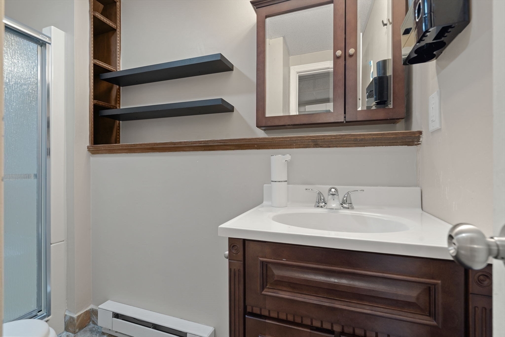 53 Bigelow Road Webster, MA 01570 - Photo 21 of 26 Gallery Image 21
