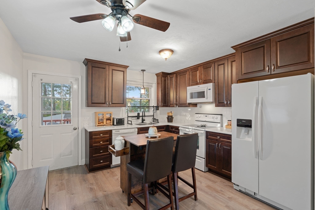53 Bigelow Road Webster, MA 01570 - Photo 7 of 26 Gallery Image 7