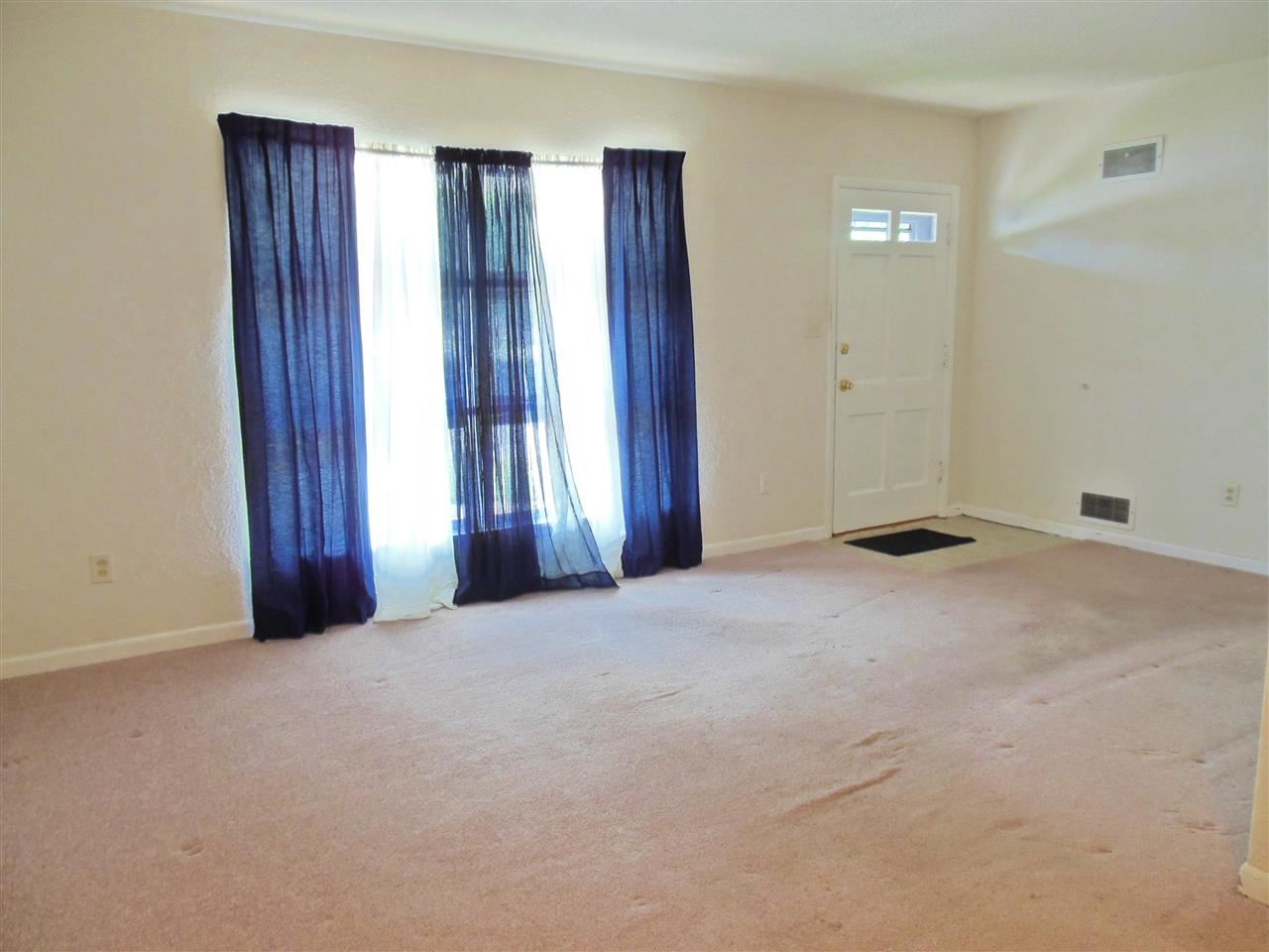 2895 Northhaven Road Davenport, IA 52804 - Photo 3 of 15 Gallery Image 3