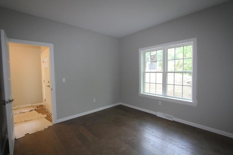 114 Congalton Road Pittsburgh, PA 15237 - Photo 13 of 22
