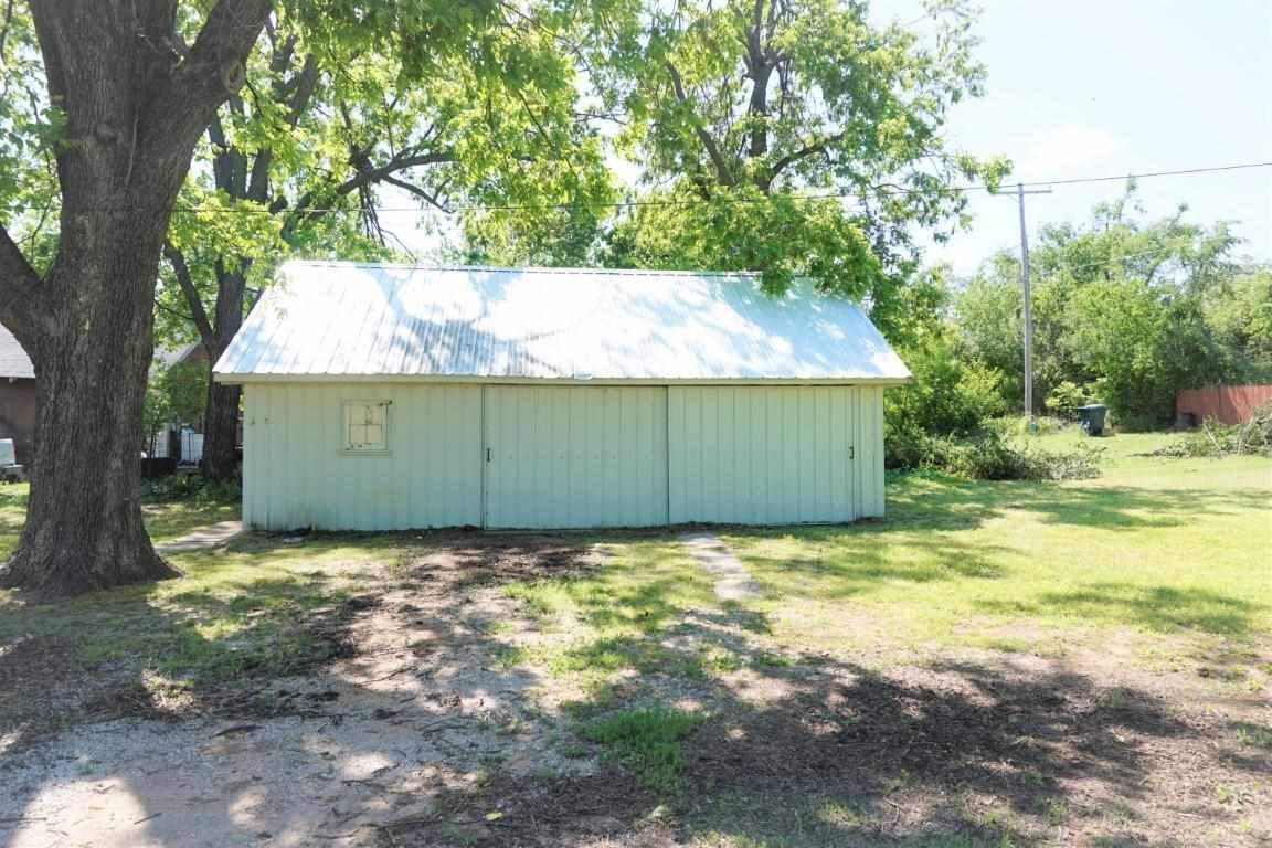 401 Ivanhoe Street Perry, OK 73077 - Photo 5 of 5 Gallery Image 5
