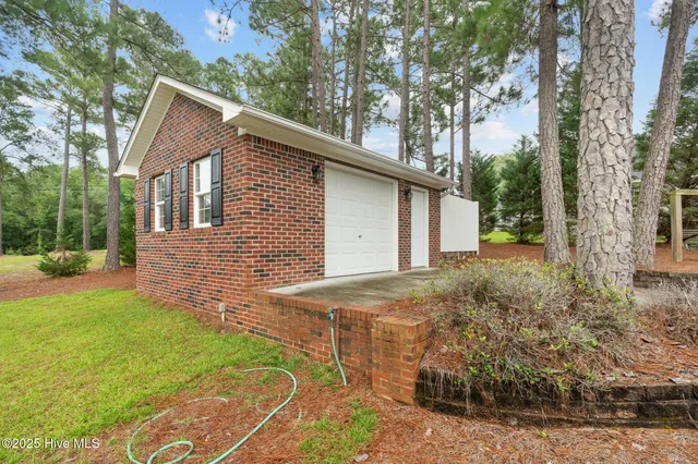 $525,000 | 144 Lake Point Drive, Rockingham, NC 28379