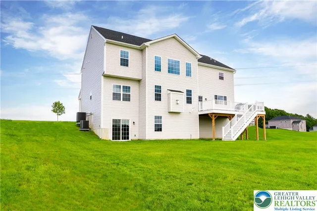 $859,900 | 4450 Maple Street, Unit 2, Schnecksville, PA 18078