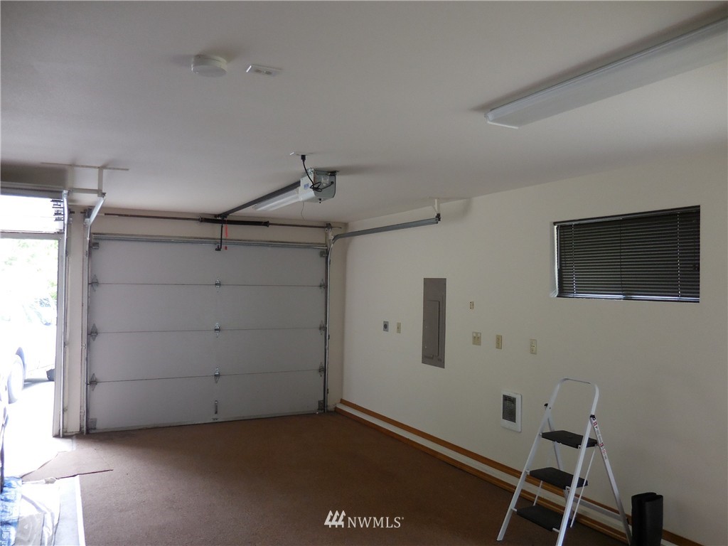 1612 Southwest Old Clifton Road Port Orchard, WA 98367 - Photo 8 of 25 Gallery Image 8