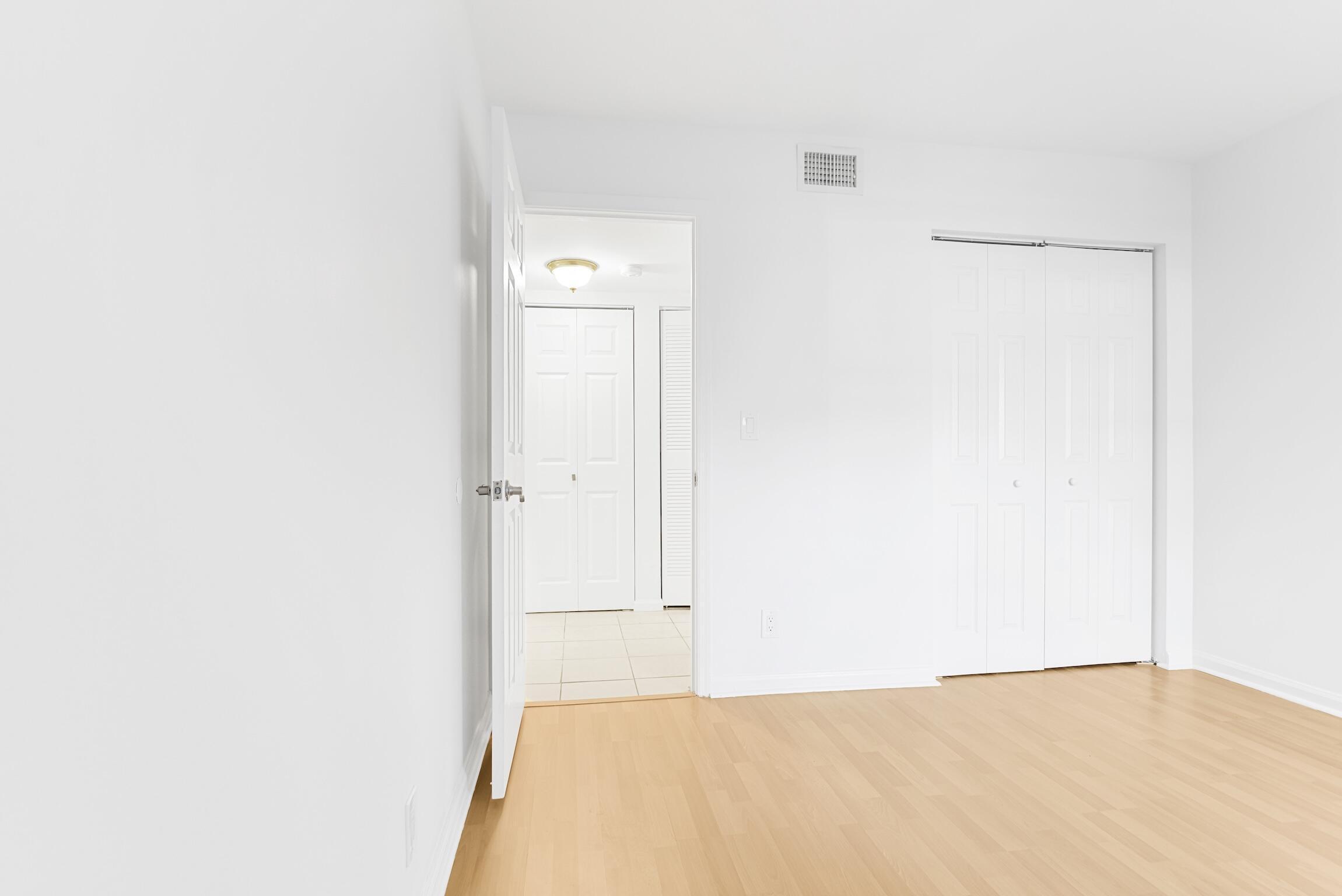 3129 Millwood Terrace, Unit M137 Boca Raton, FL 33431 - Photo 24 of 58 Guest Bedroom
