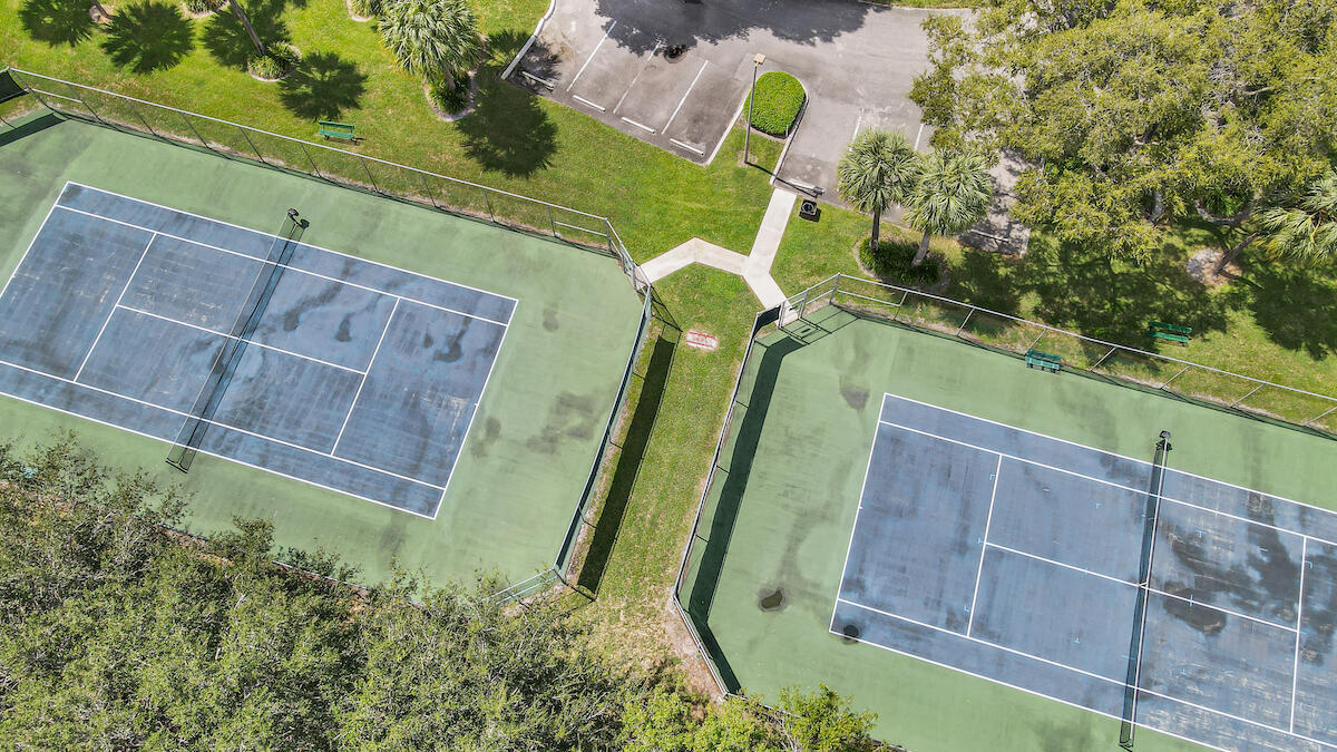 3129 Millwood Terrace, Unit M137 Boca Raton, FL 33431 - Photo 40 of 58 Tennis court