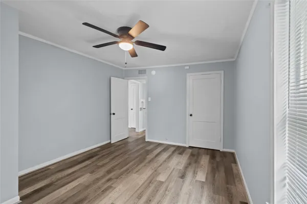 $950 | 2324 Cedar Drive, Unit 3, La Marque, TX 77568