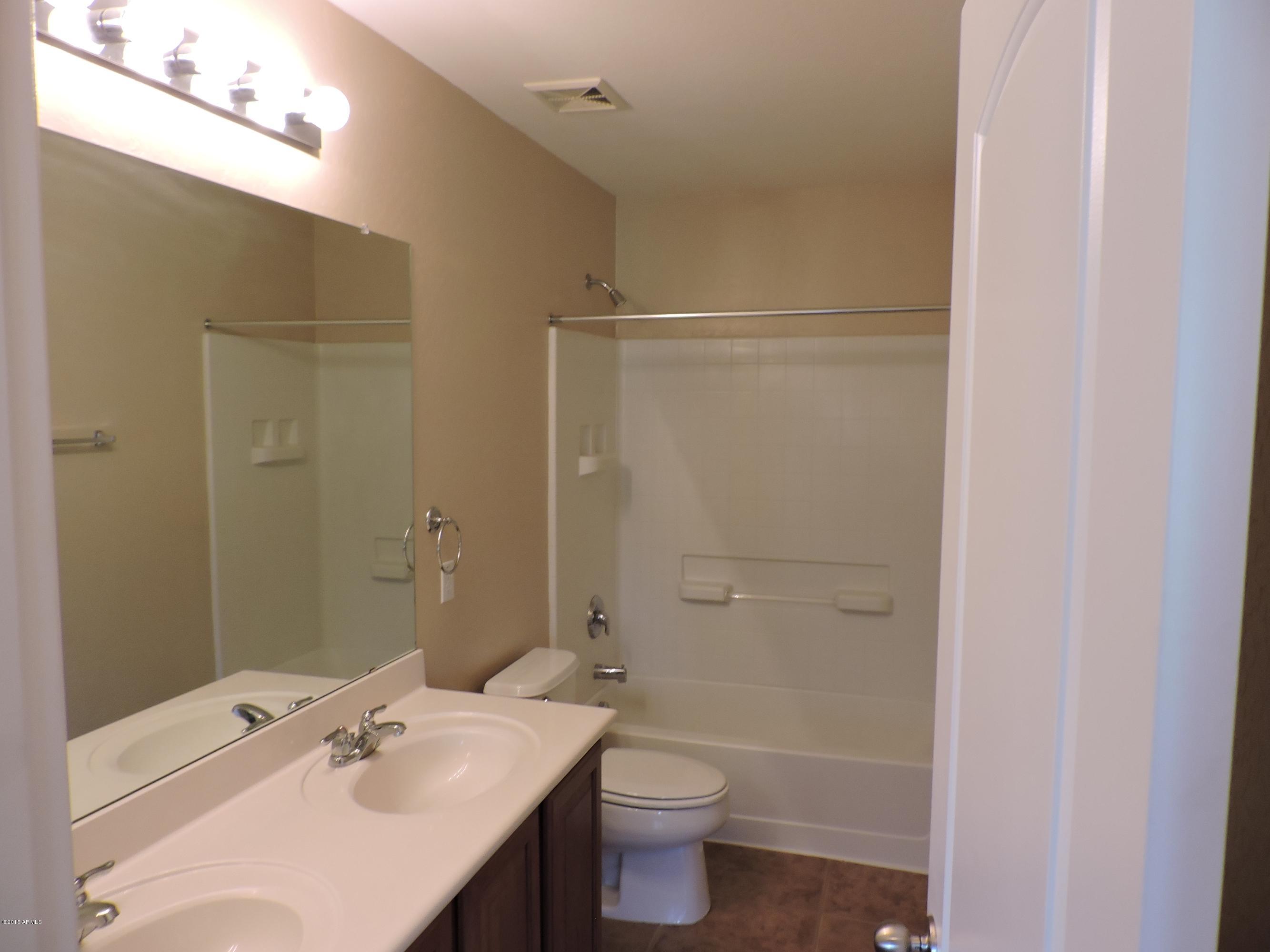 43673 West Cowpath Road Maricopa, AZ 85138 - Photo 22 of 33 43673 W Cowpath 023