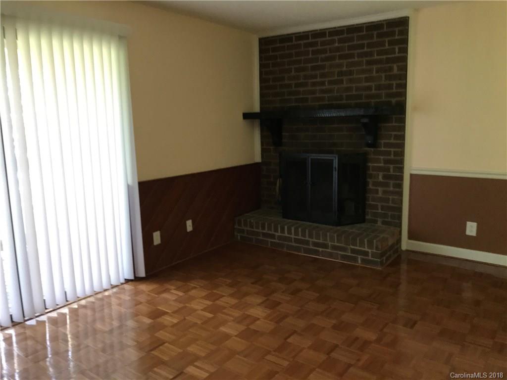 10957 Harrowfield Road Charlotte, NC 28226 - Photo 3 of 20 Gallery Image 3