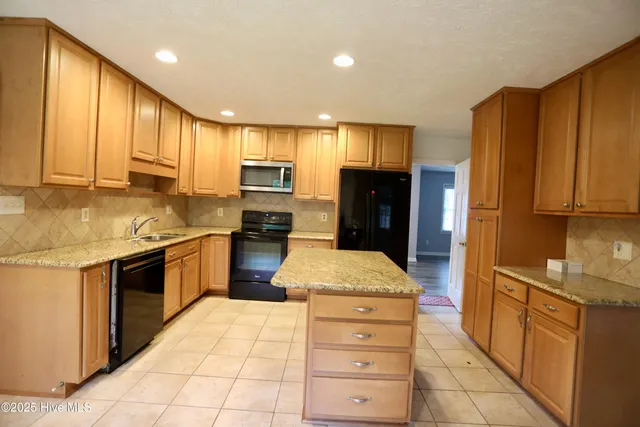 $2,250 | 202 Haldane Drive, Southern Pines, NC 28387