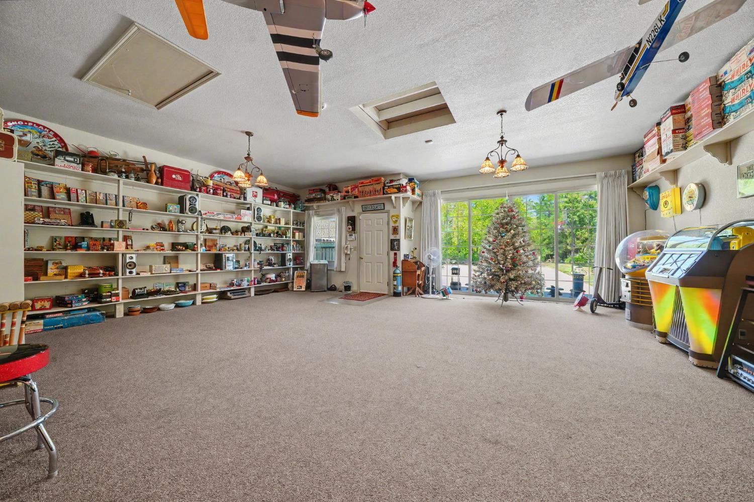 9069 Bader Road Elk Grove, CA 95624 - Photo 45 of 70 Detached Rec Room (2)
