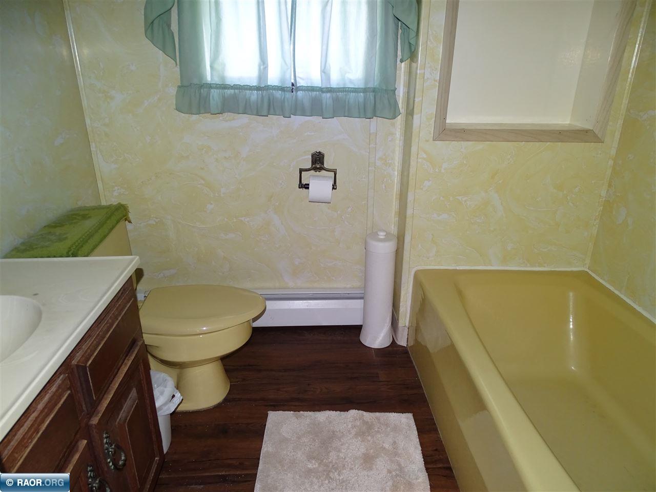 607 South 12th Street Virginia, MN 55792 - Photo 8 of 10