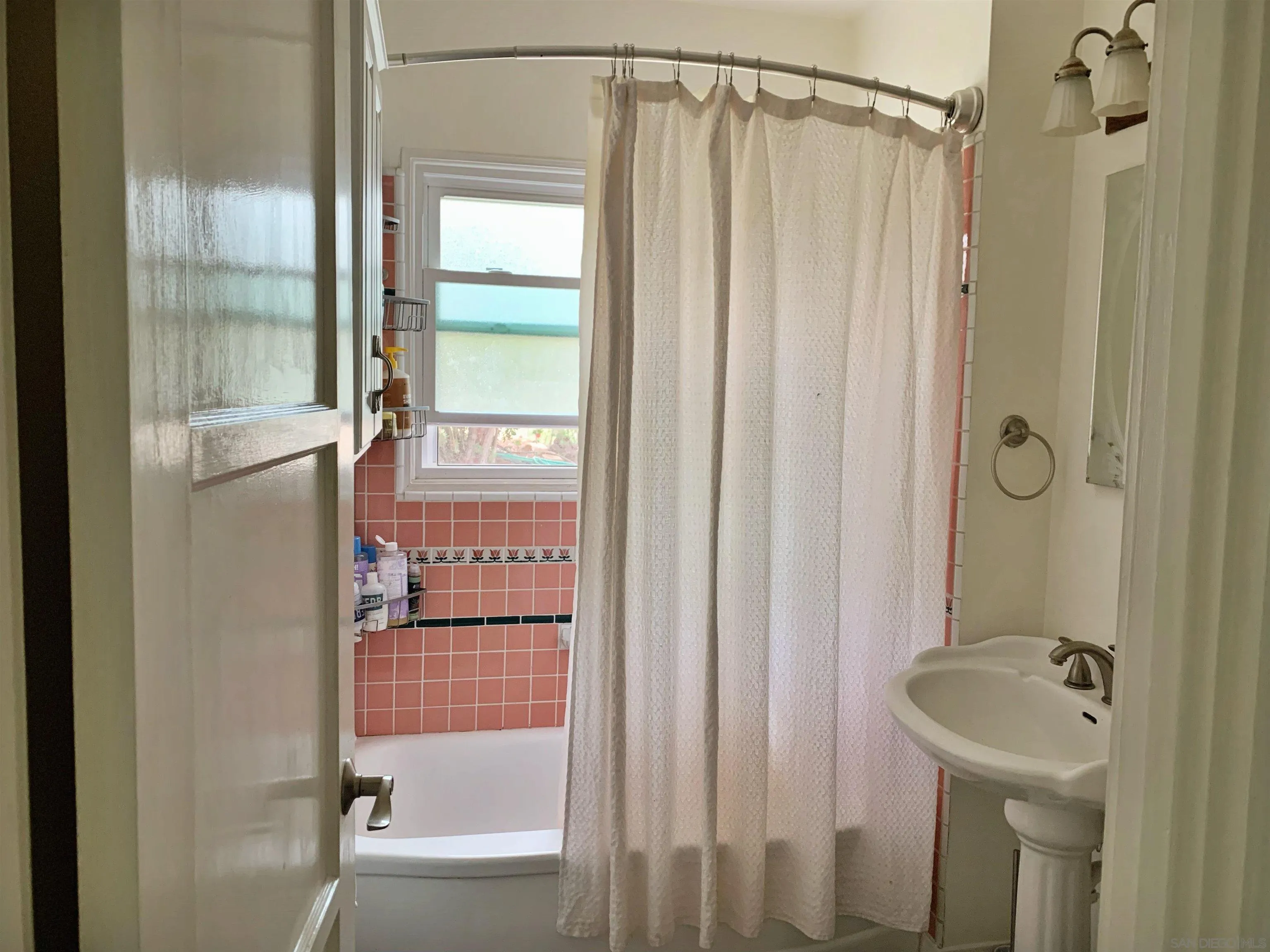641 West Elder Street Fallbrook, CA 92028 - Photo 11 of 25 Gallery Image 11