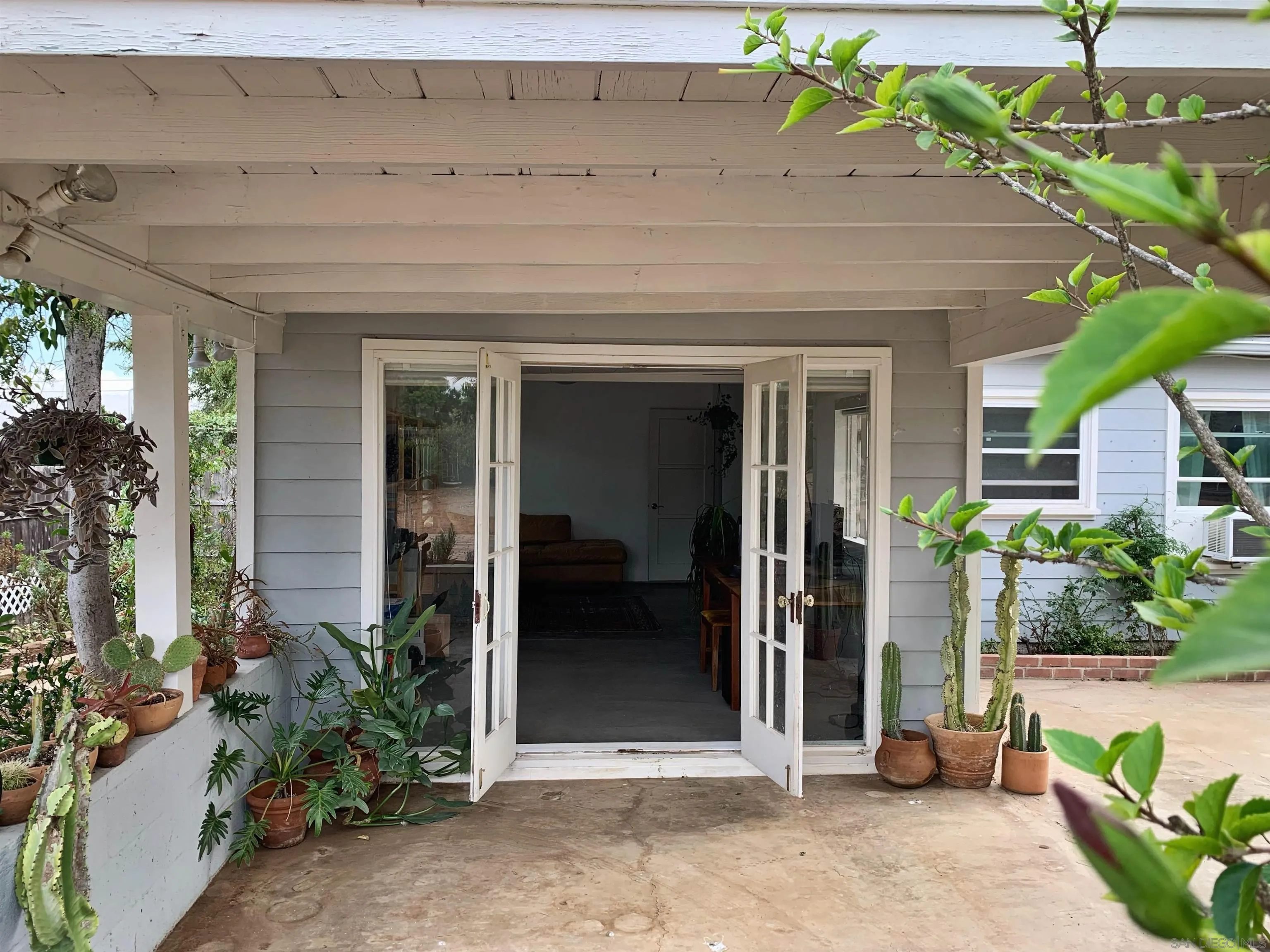 641 West Elder Street Fallbrook, CA 92028 - Photo 16 of 25 Gallery Image 16