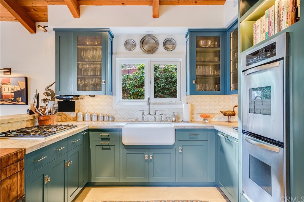 1336 Terrace Way Laguna Beach, CA 92651 - Photo 9 of 33