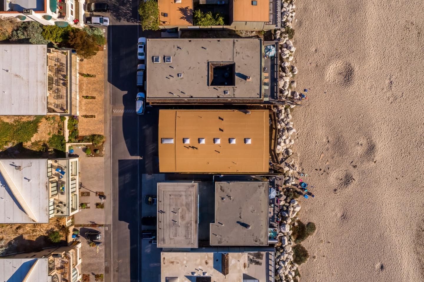 638 Beach Drive Aptos, CA 95003 - Photo 4 of 40