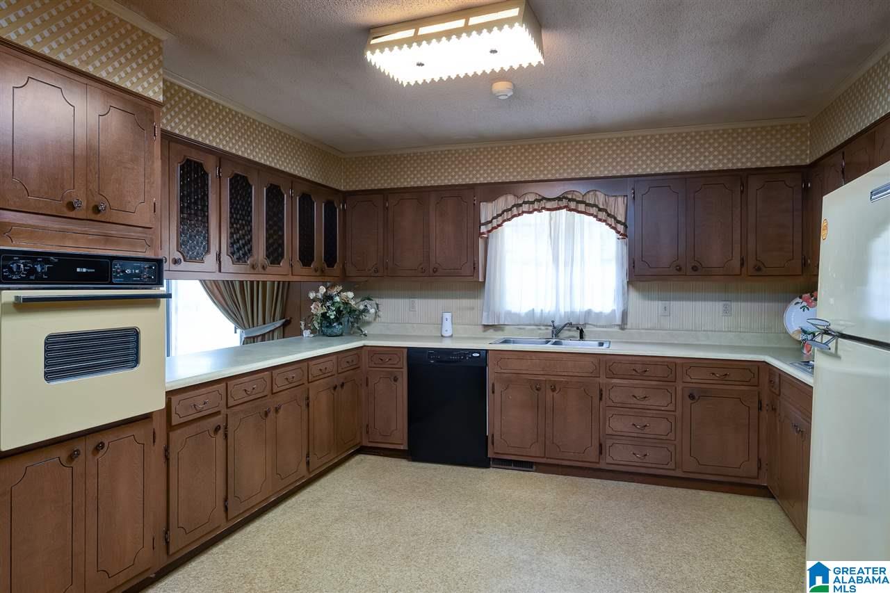 2660 County Road 1605 Cullman, AL 35058 - Photo 5 of 30