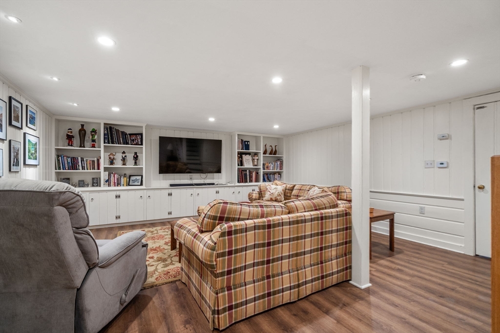 15 Juniper Road Andover, MA 01810 - Photo 19 of 22
