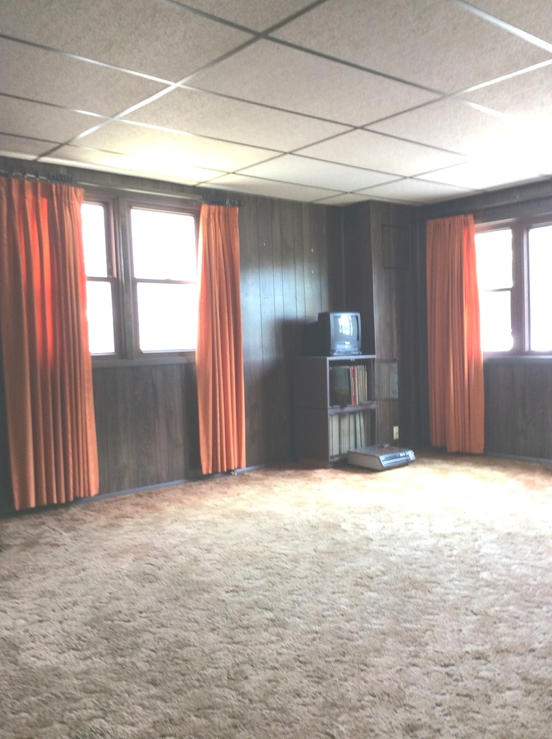 6737 105th Street Chicago Ridge, IL 60415 - Photo 4 of 31 Gallery Image 4