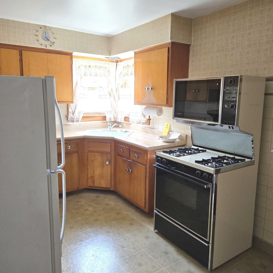 6737 105th Street Chicago Ridge, IL 60415 - Photo 10 of 31 Gallery Image 10