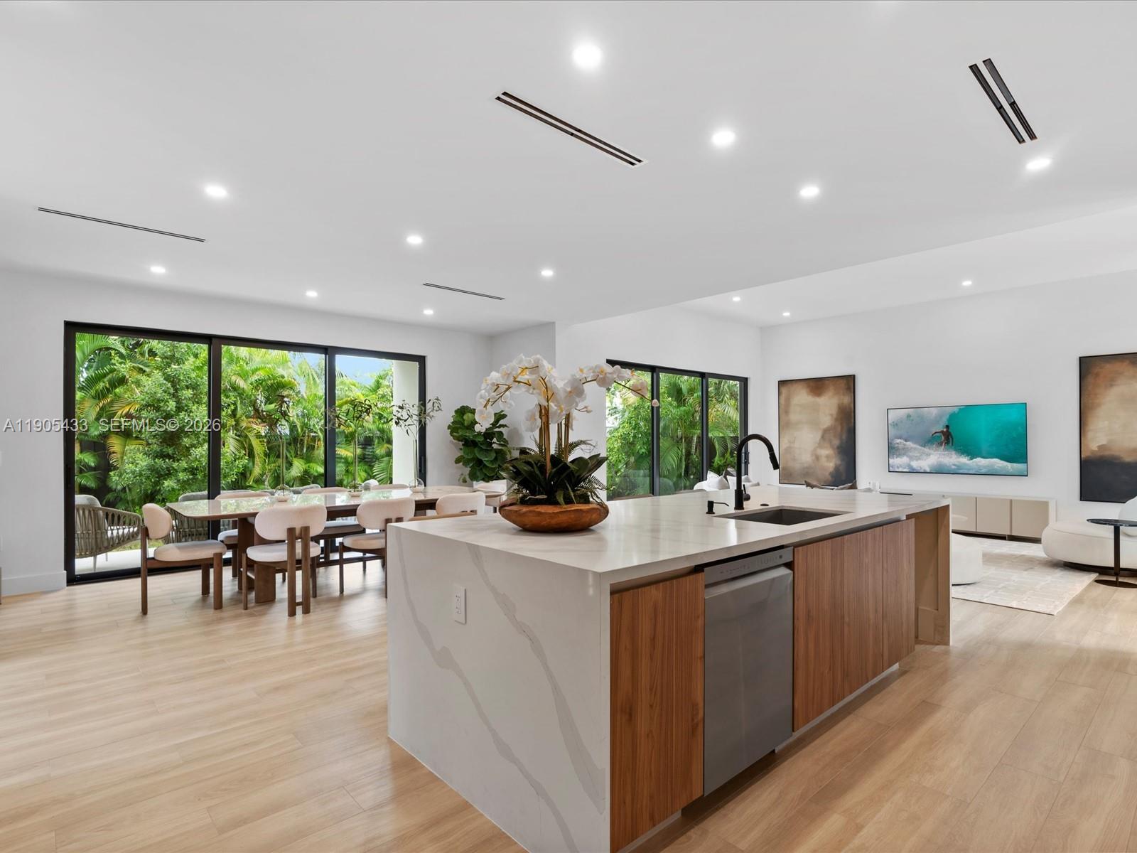 1259 Southwest 20th Street Miami, FL 33145 - Photo 22 of 59