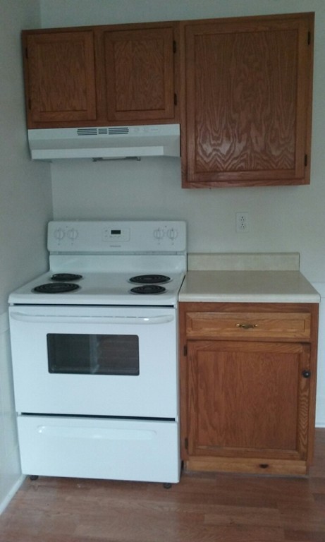 11 Myrtle Street Clinton, MA 01510 - Photo 4 of 9 Gallery Image 4