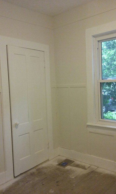 11 Myrtle Street Clinton, MA 01510 - Photo 8 of 9 Gallery Image 8