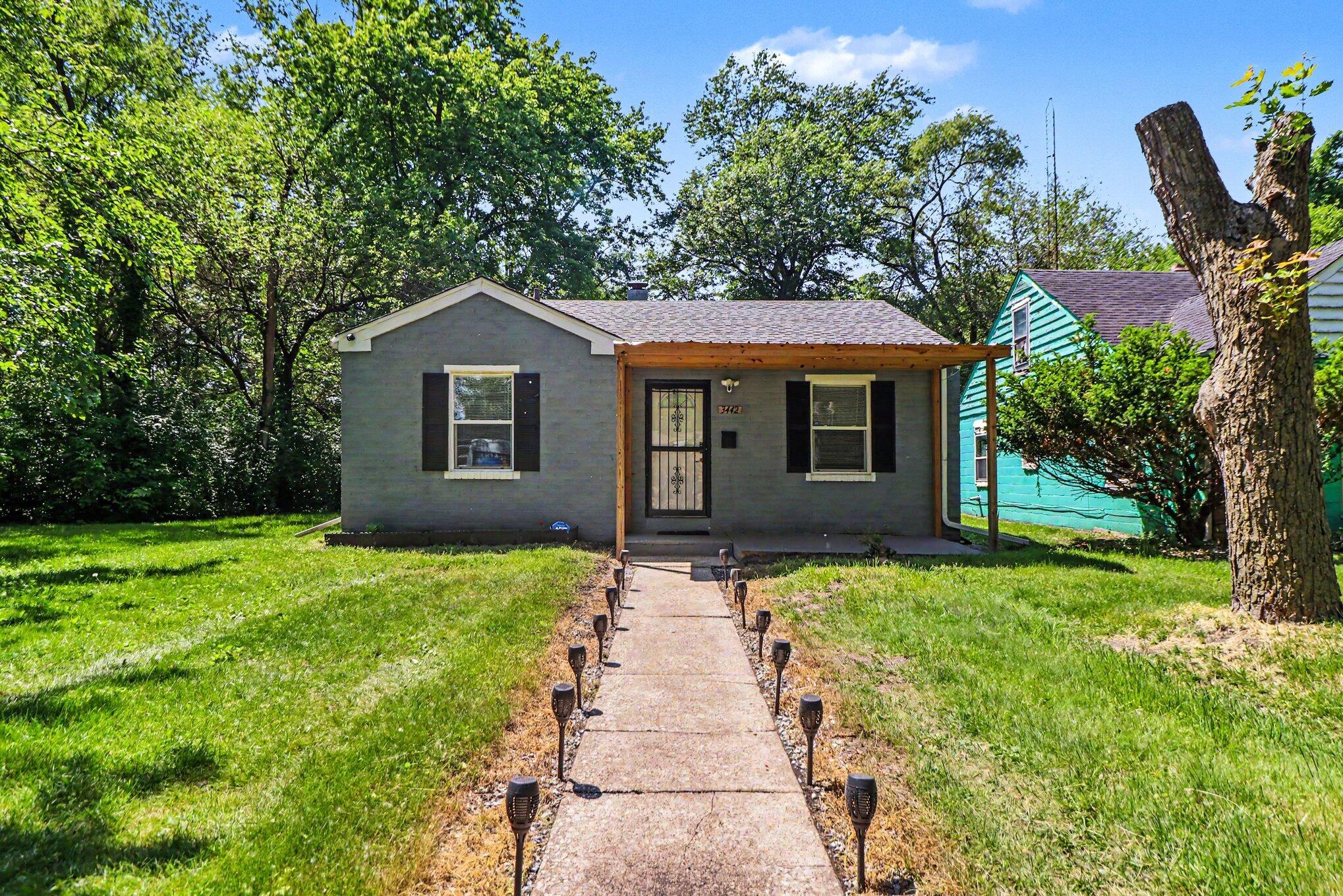3442 Buchanan Street Gary, IN 46408 - Photo 4 of 19 2038x1359