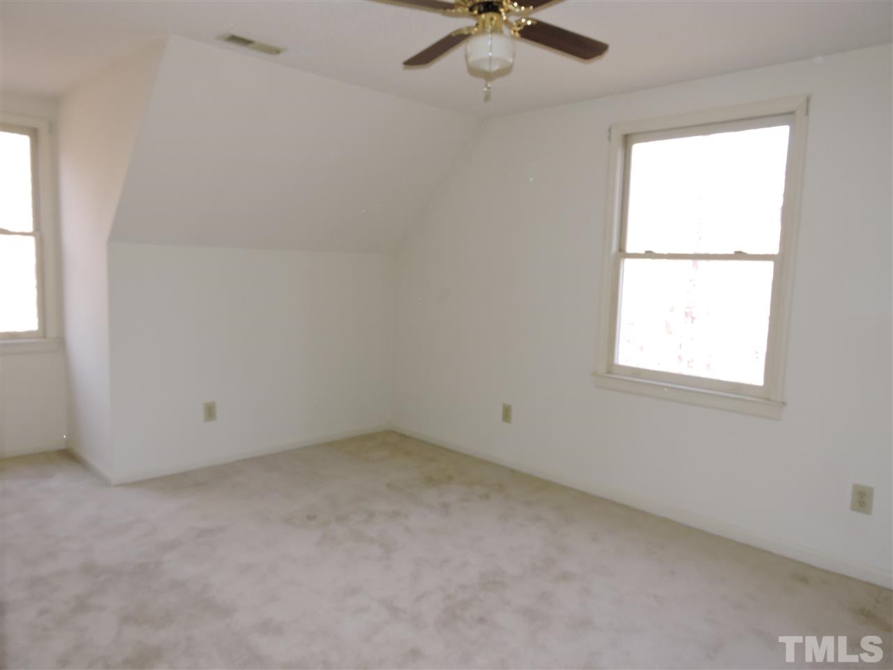 250 Kiser Hicks Road Roxboro, NC 27574 - Photo 13 of 19 an empty room with a window