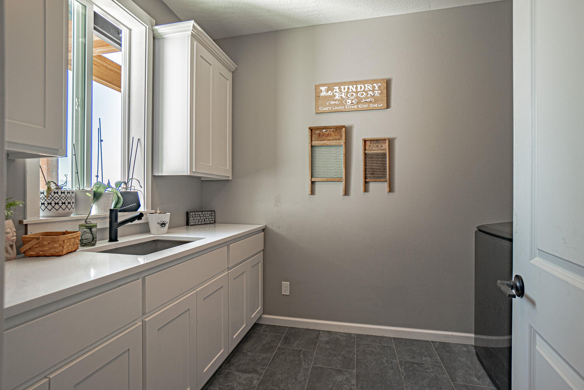 3808 Willow Springs Road Central Point, OR 97502 - Photo 25 of 27 DSC06212-HDR