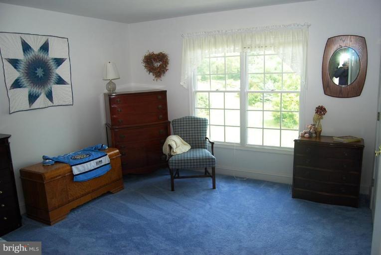 23221 Davis Mill Road Germantown, MD 20876 - Photo 14 of 16 Bedroom #3