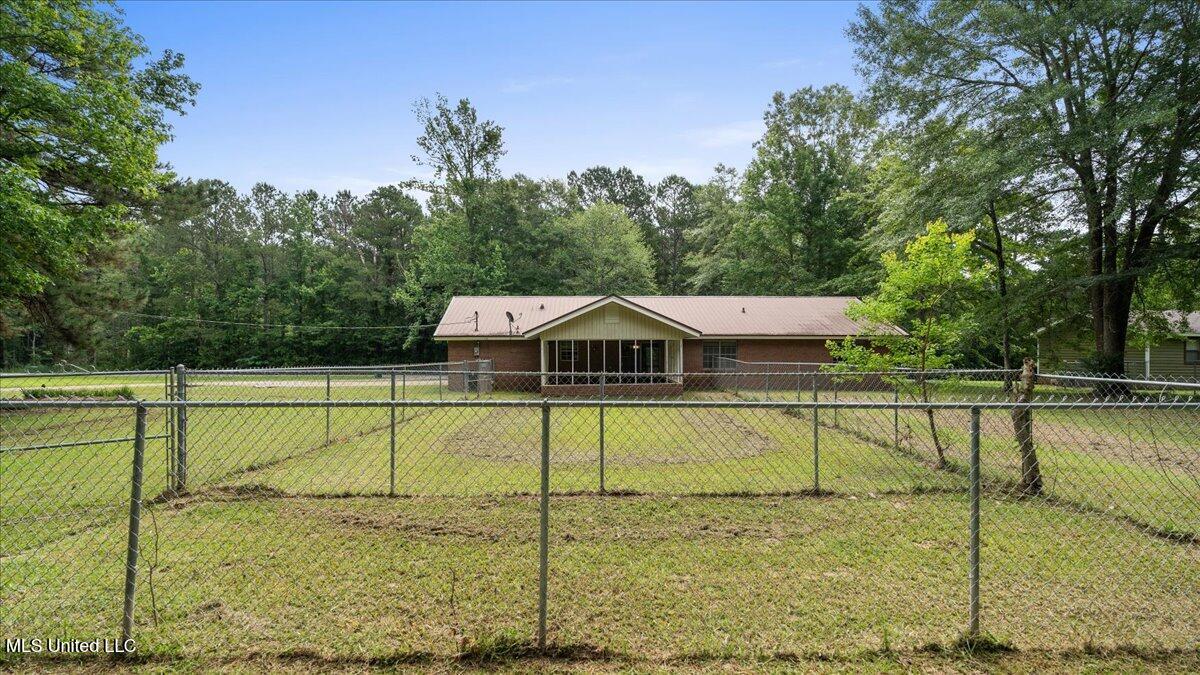 3222 Stage Road Morton, MS 39117 - Photo 5 of 25 24-DSC05243