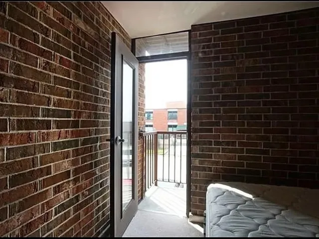 $169,900 | 2933 Baltimore Avenue, Unit 203, Kansas City, MO 64108