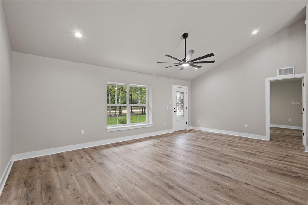 8541 Northeast 105th Avenue Bronson, FL 32621 - Photo 12 of 27
