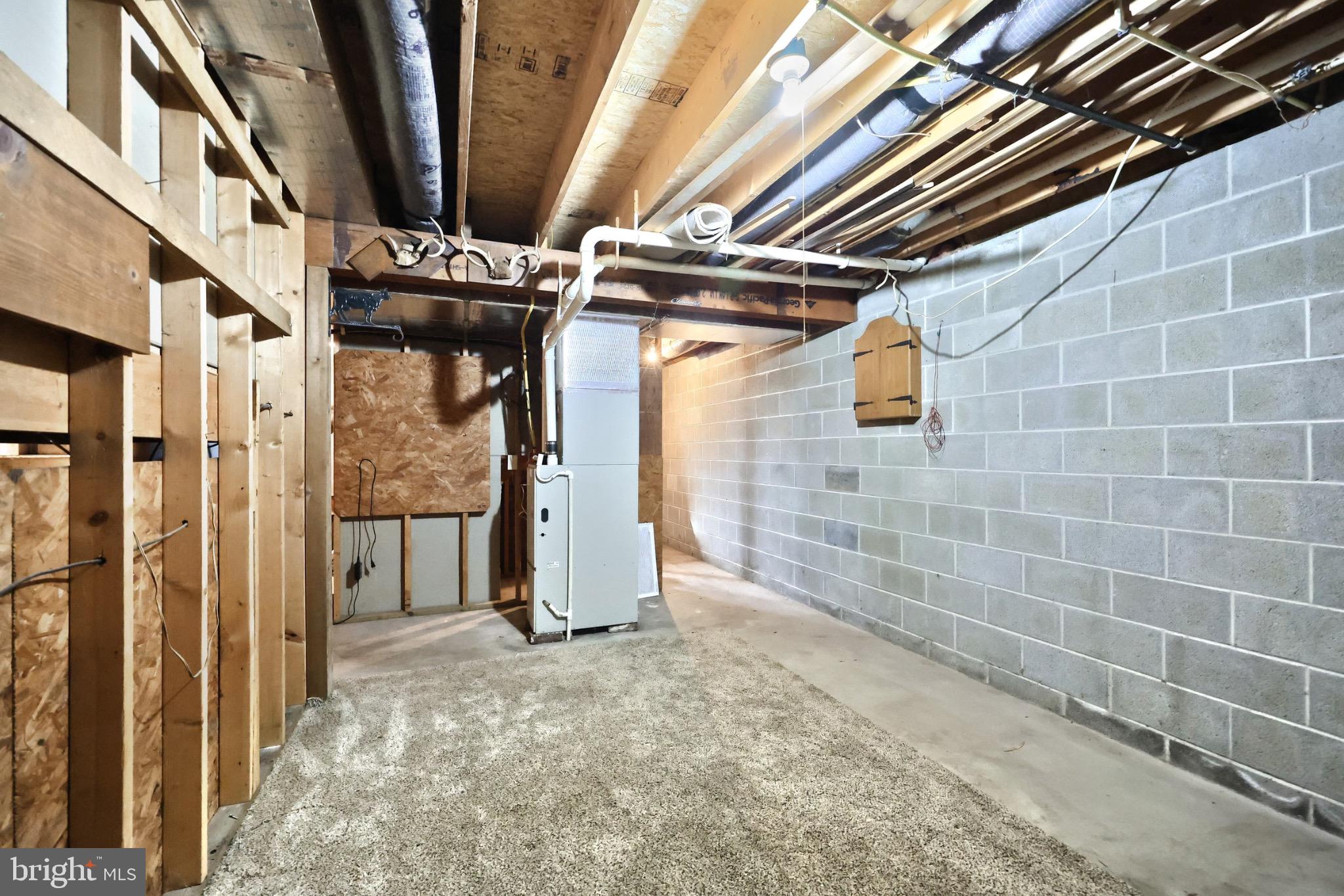 200 Slate Rock Road Biglerville, PA 17307 - Photo 21 of 43 a view of an empty room