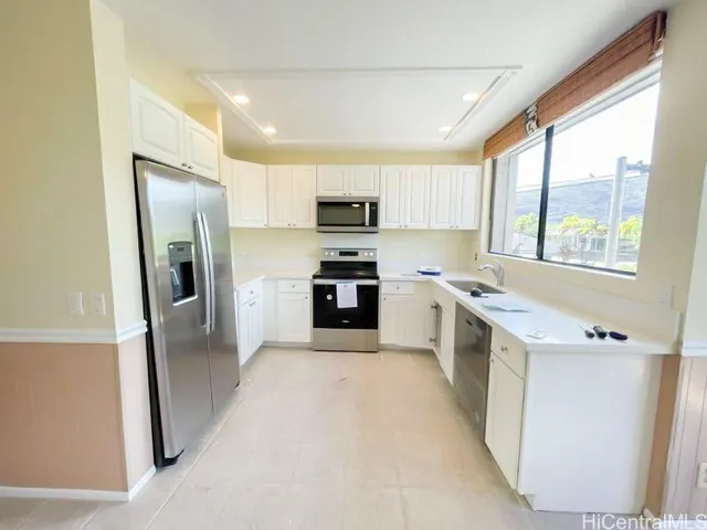 $5,000 | 123 Maunalua Avenue, Unit 18, Honolulu, HI 96821