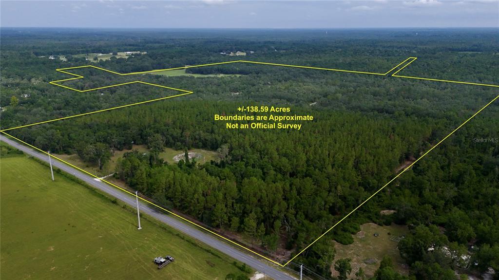 2669 Northwest Suwannee Valley Road White Springs, FL 32096 - Photo 5 of 66 a view of a tennis court