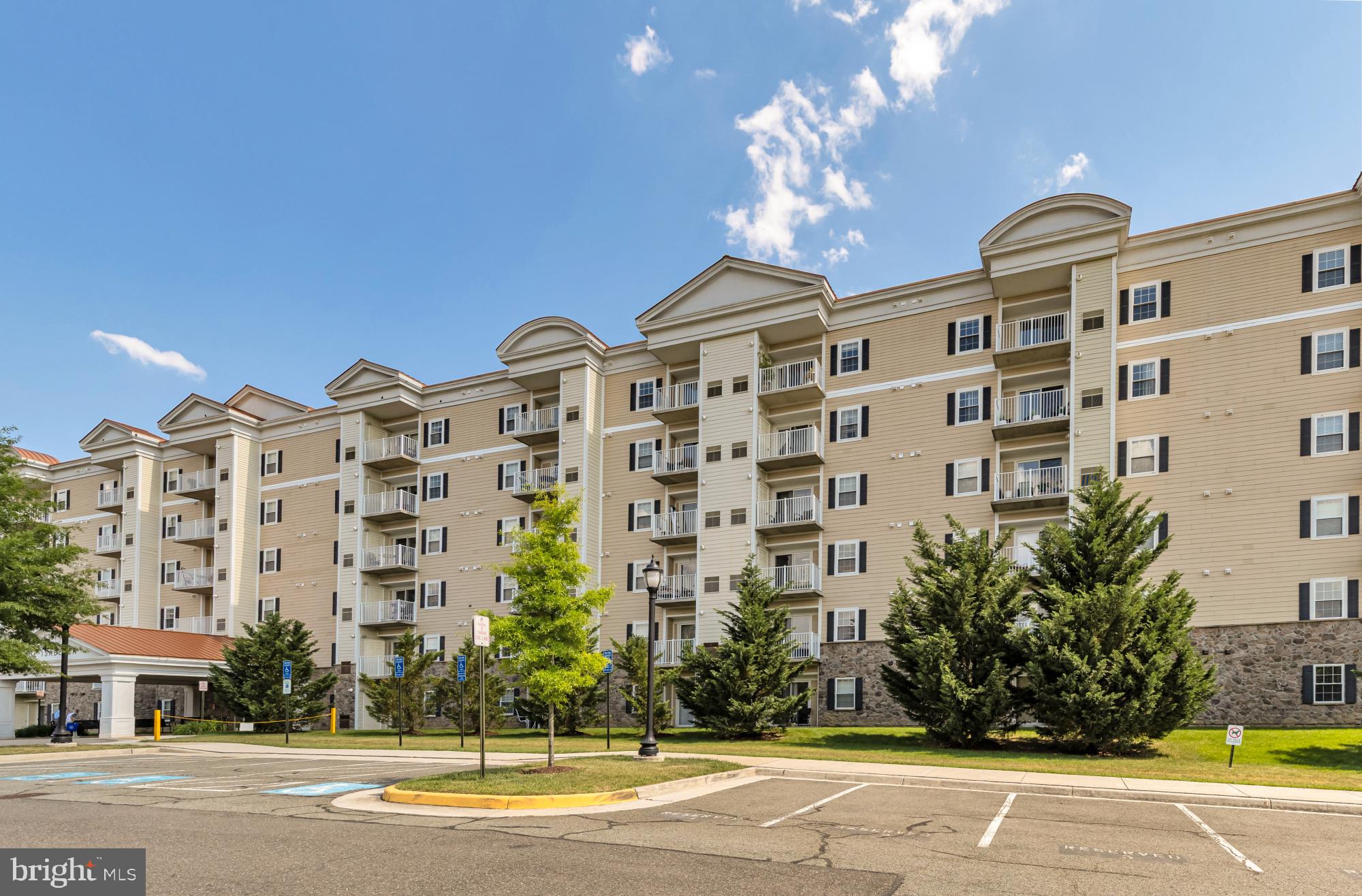 6301 Edsall Road, Unit 507 Alexandria, VA 22312 - Photo 38 of 40