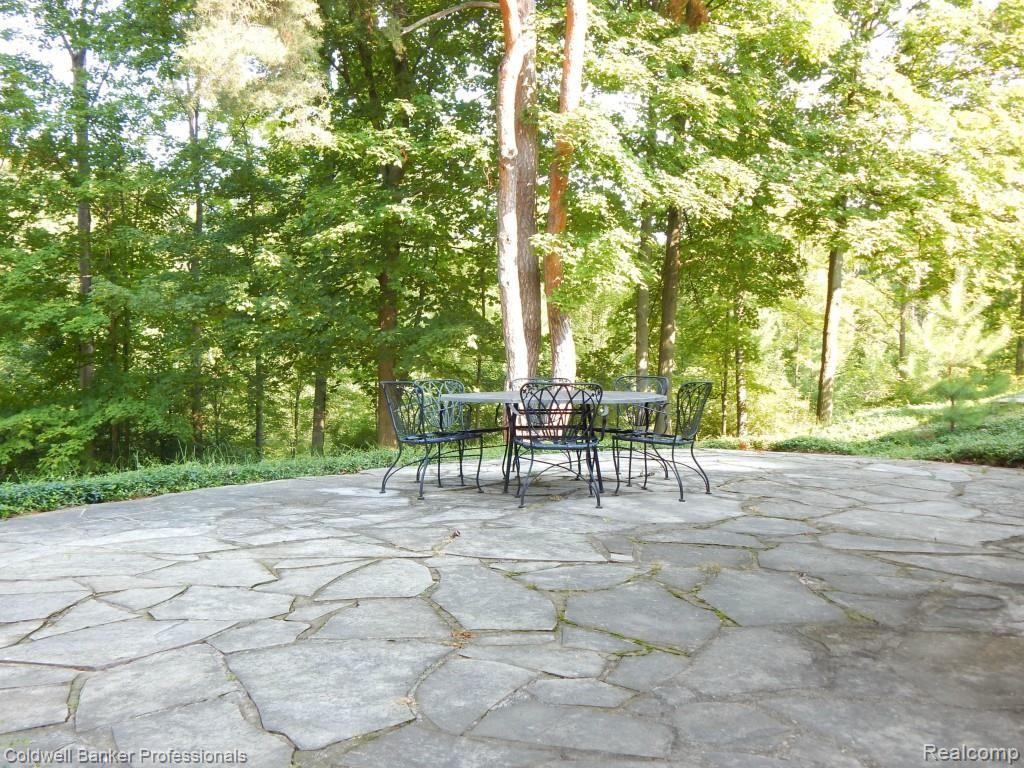 19846 Beverly Road Franklin, MI 48025 - Photo 48 of 51 DSCN0557.jpg