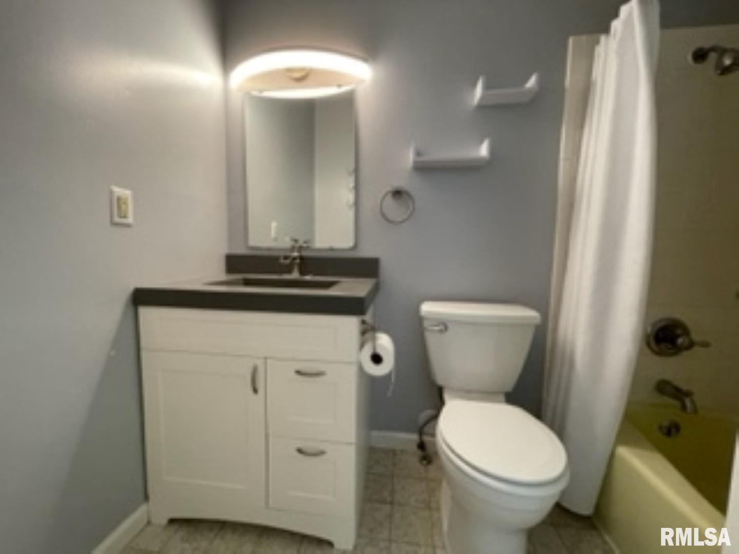 25 South Yorktown Road Macomb, IL 61455 - Photo 13 of 26 Gallery Image 13